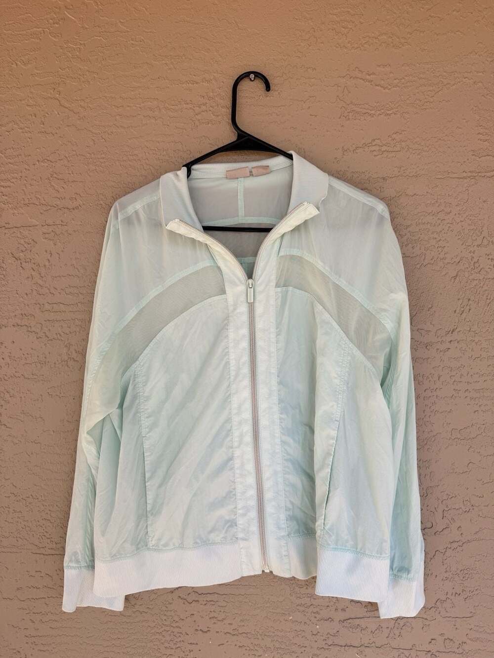 Chico's Zenergy Light Green Mesh Panel Full-Zip Windbreaker Jacket